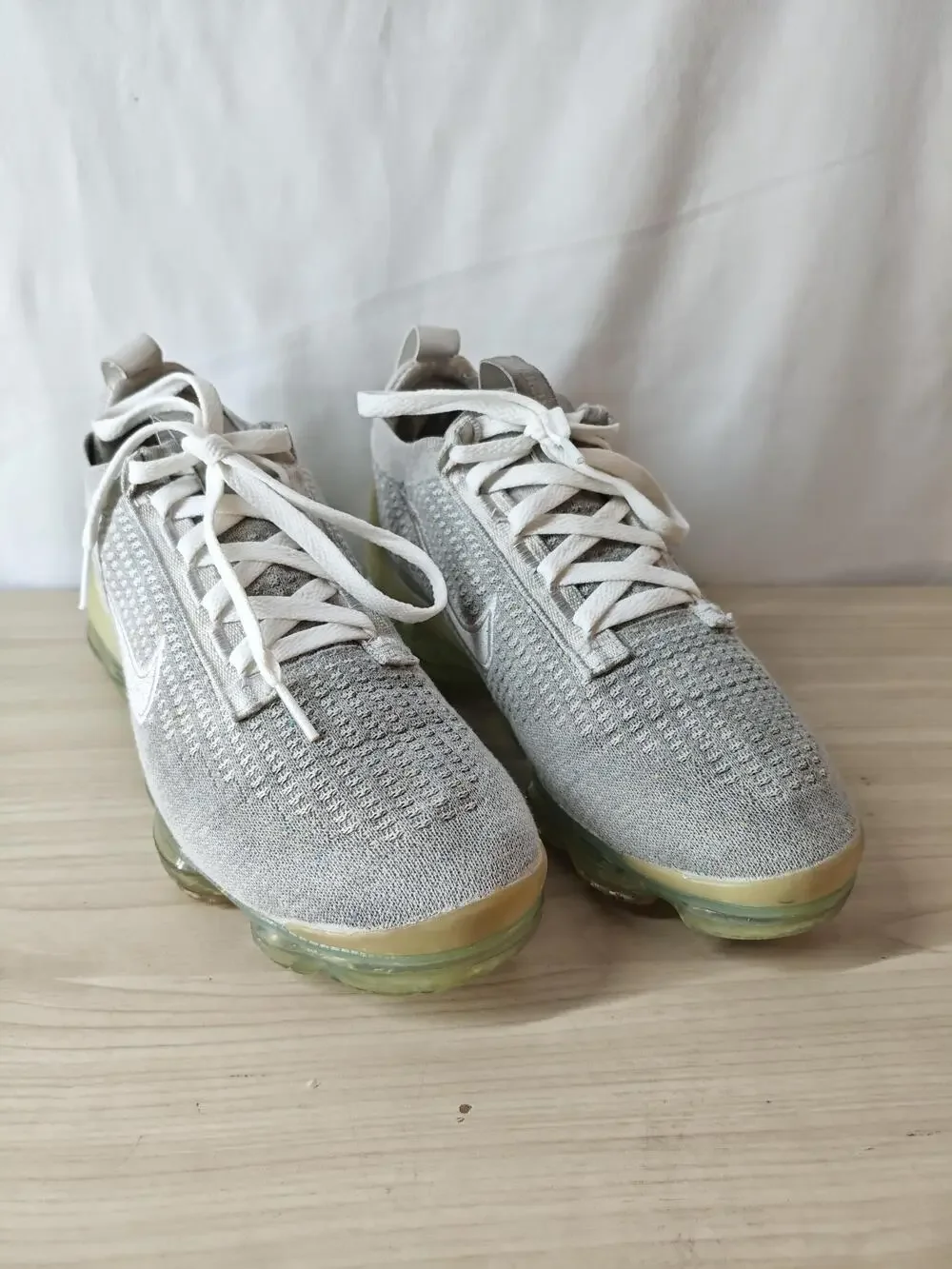 Nike Air VaporMax 2021 Flyknit Shoes Mens Size 7 Gray White Running Comfort